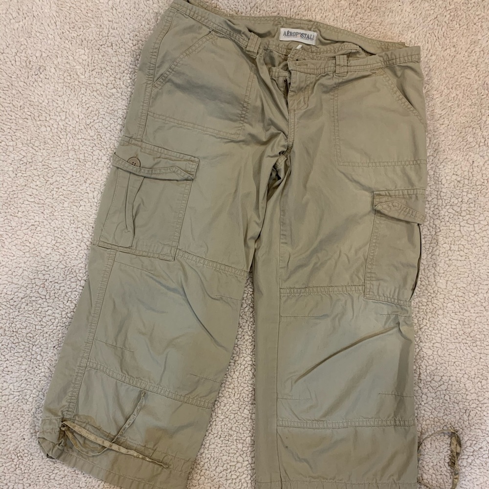 Aeropostale Khaki Cargo Capri